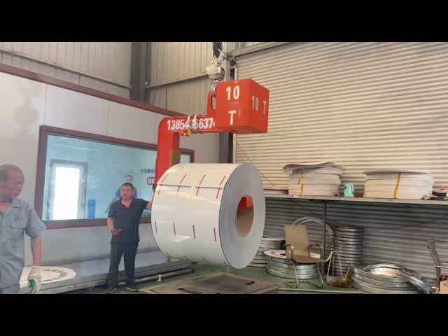 Широкий A1100 0,2-1 мм Толщина Предварительно окрашенная алюминиевая катушка Алюминиевый кровельный лист Композитная панель Для использования на железнодорожных станциях видео