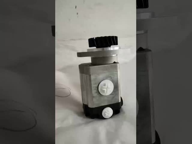 高性能 トラック パワーステアリングポンプ Jiefang J6