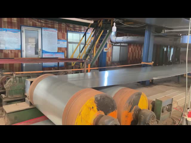 Алюминиевая катушка Отличная химическая устойчивость Выбор цвета на заказ Катушка краски PVDF для строительных материалов видео