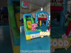 人気漫画 滑り台付きの膨らませた跳ね上がる家 パワーのパトロール 子供のための膨らませたコンボ video