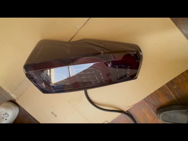 Isuzu DMAX 2021-2024 Lâmpada traseira modificada Luz de plástico para carro Lâmpada traseira Lâmpada de parada Cor Vermelha