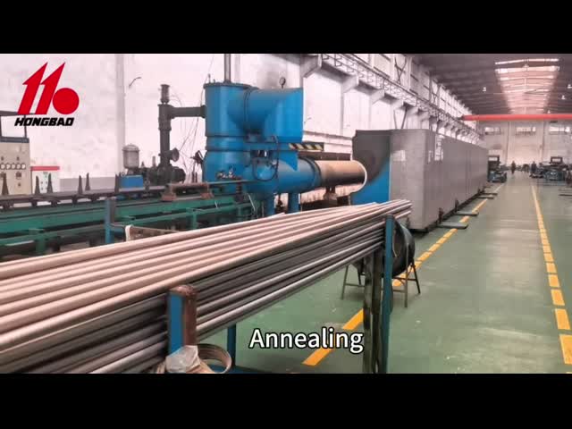 O vácuo que recoze o círculo sem emenda do tubo da liga do titânio deu forma