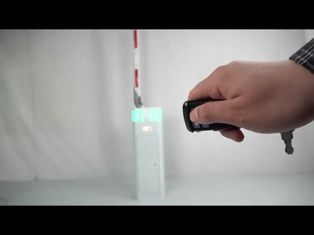DCブラシレスモーター駆動 LED と高トルクモーターマックス6Mアーム付き交通障害物
