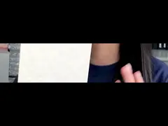 Подарочная коробка ящика логотипа коробки одежды упаковывая изготовленная на заказ с ручкой ленты video