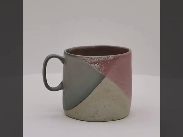 Керамическая розовая и белая кружка 3D Керамическая кружка для кофе и молока с 3D-реактивной глазурой видео