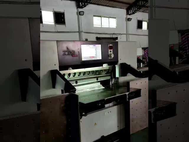 380V Electric Paper Cutter Guillotine Cutting Machine 2800x2800x1600 Mm For Smooth Cutting