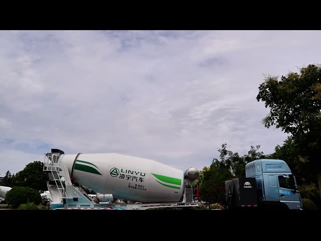 Electric Concrete Mixer Truck YuTong Chassis Nation IV V 12 18 Cbm for Construction Site