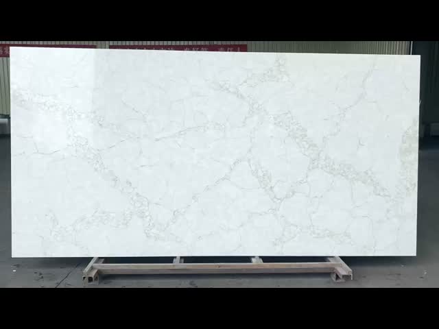 Environmentally Friendly Quartz Prefab Slabs Gravity 2.45gr/Cm