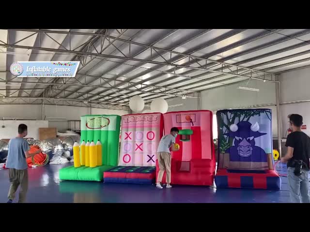 Juggler воздуха крупного плана игр плавая шариков игры картошки раздувного клуба игры спорта раздувной видео