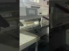 Большая легко управляемая режущая машина бумаги вторая рука 2800 * 2800 * 1600 мм с производительностью video
