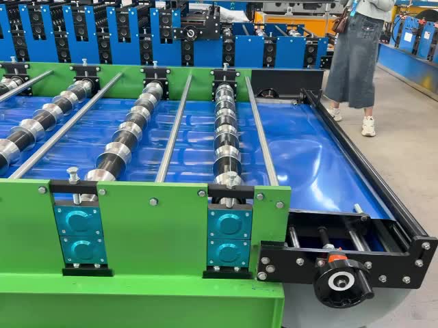 8-15m/min Speed Roofing Sheet Forming Machine 3Kw Hydraulic Power And PLC Control