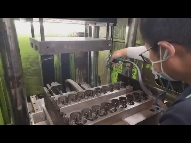 Agente de liberação de mofo à base de água de alta diluição para produtos de silicone de borracha
