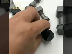 Parafusos de chapa de alta resistência Equipamento para parafusos de placa de trilho Parafusos de chapa de alta resistência 12.9 Grau de resistência
