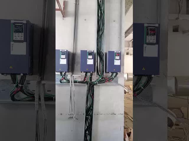 EMCフィルターとの18.5KW 22KW 30KW VFDの頻度ドライブ ベクトル制御