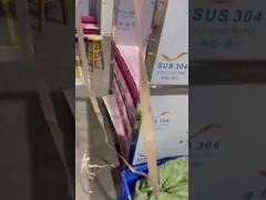 Простой коричневый белый бумажный пакет Kraft с скрученной ручкой video