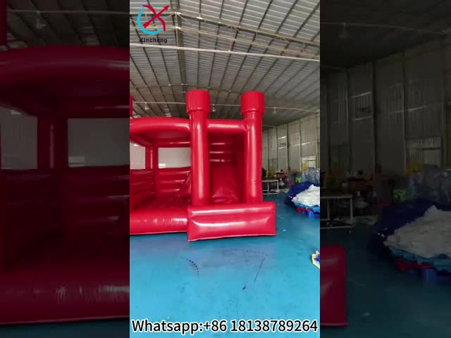 Maison gonflable rouge personnalisée avec combo gonflable pour la fête