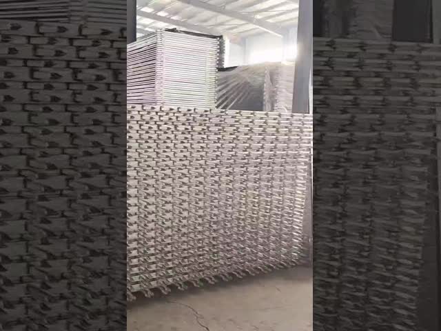 黒い粉末塗装鉄管状金属フェンススペアヘッド設計