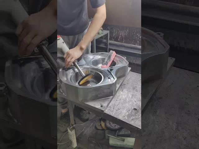 Low Moisture Tableware Melamine Glazing Powder 130-150℃ Melting Point 0.1% Max