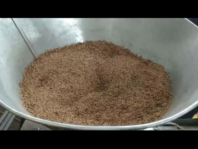 Small Capacity  Spiral Oil Press Machine Sunflower Oil Industries 100kg/h Oil Extraction