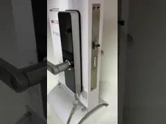 Cerradura de puerta inteligente sin llave NFC / tarjeta IC Desbloquear teclado de pantalla táctil