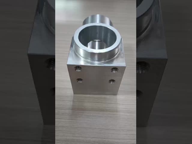 5 軸 CNC メカニカルパーツ ステンレス鋼 アルミニウムシート 金属製造
