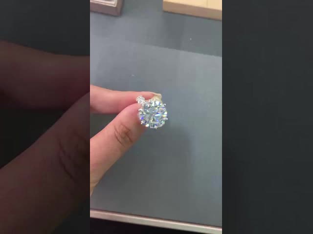 1カラット ソリテア 婚約 モイサナイト 宝石 指輪 四爪 925 純銀