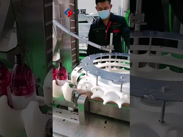 Máquina integrada de enchimento de gotas oculares 3 em 1 máquina, enchimento por parafuso com controle PLC