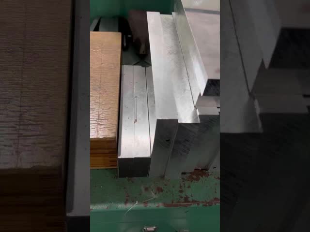 工業用鋼精密加工 磨き容量0.01-0.005mm