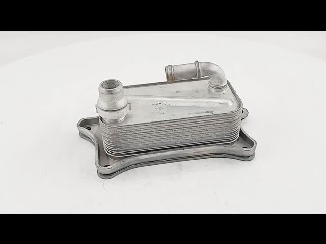 Алюминиевый новый охладитель масла двигателя номер 06E117021J для C7 3.0T