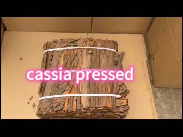 Сушеные палочки и травы из корицы Кассия Корица для приготовления пищи видео