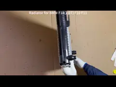 17117626560 N° OE. Pièces automobiles Radiateur en aluminium Réservoir d'eau en plastique pour BMW F18 F10 F11