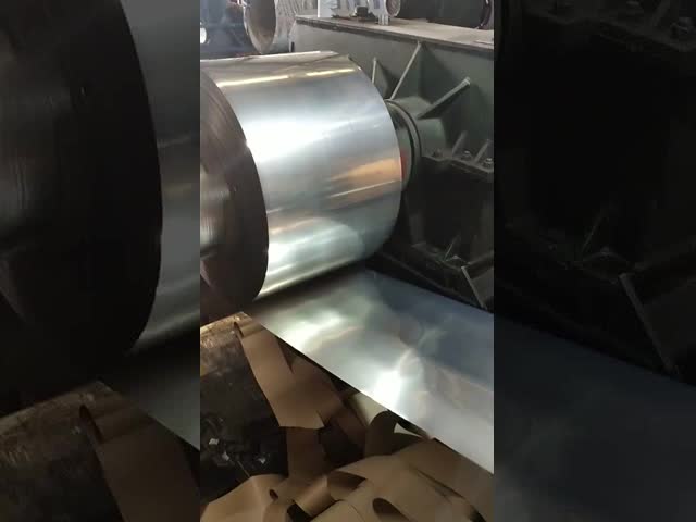 Vintage A36 Q235 Carbon Steel Coil Durable Hot Rolled Steel Sheets Serviços de revestimento Incluem corte AISI JIS Grade Stand
