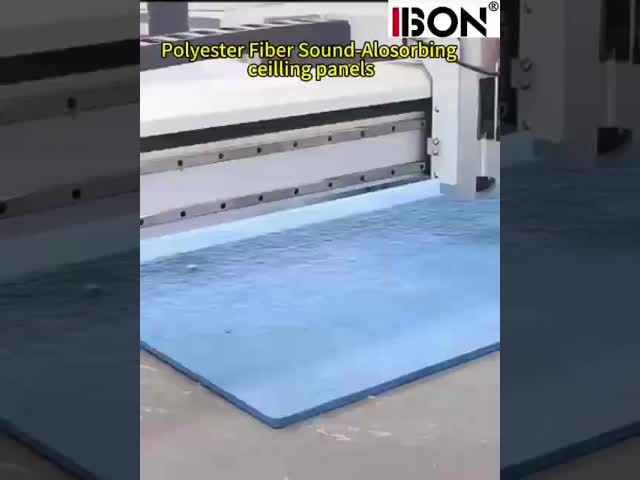 自動衣類切削機 11kw CE サポートカスタマイゼーション付き 繊維切削 CNC 機械