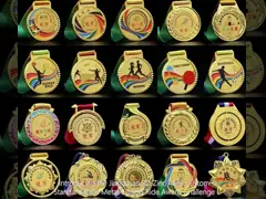 แครฟท์ โซฟต์ เอมาเลล / แฮร์ด เอมาเลล / 3 มิติ ซิงค์ อัลลอย ทองรางวัล มาราธอน วิ่งเหรียญกีฬาโลหะที่มีโลโก้