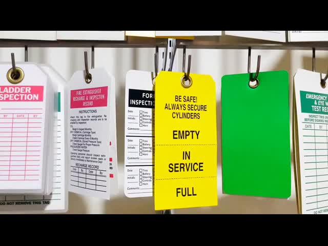O fechamento da segurança do perigo do PVC etiqueta preto - os sinais Cardstock duráveis brancos da etiqueta