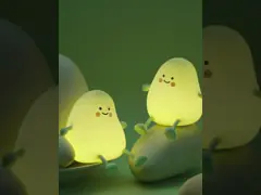 Hochwertige wiederaufladbare RGB drahtlose LED Nachtlicht Dimmbare Tischlampe für Baby / Kinder Schönes Silikon Design