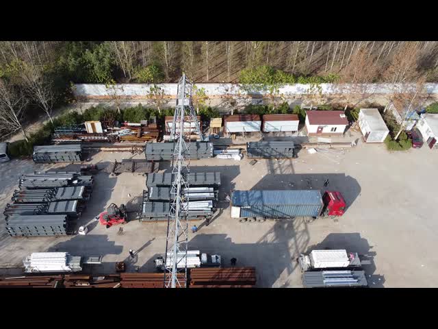 既製の鉄骨構造の衣服の工場建物/多スパンは研修会に金属をかぶせます