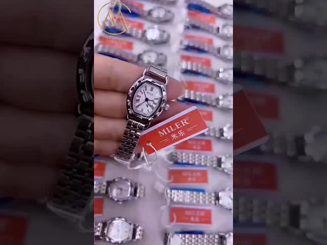 丸いダイヤル 18mm ステンレス鋼 ストラップウォッチ 防水 アナログクォーツウォッチ