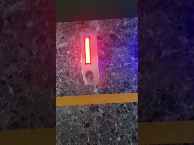 半月 青色 LED 色 太陽色 猫目 道路 道路 安全 改善