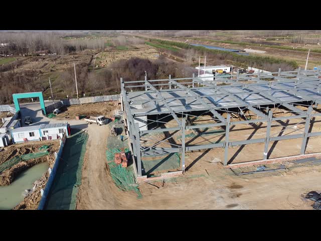 構造建物の溶接鋼管柱と梁