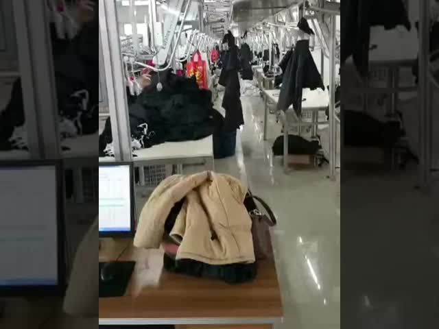 機能的なフランス軍服 外出活動用のカラー付きジャケットとパンツ