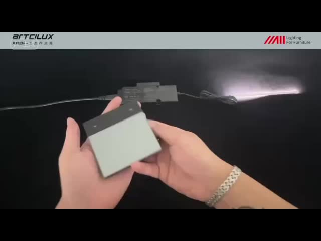 2.4GHz 無線タッチパネル LED リモコンディマー&CCTチューナー