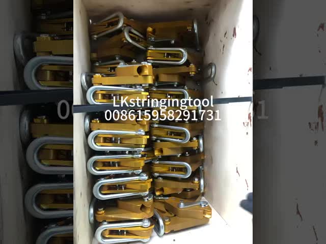 現れる用具をひもでつなぐ送電線はSKL-50Aを締め金で止める
