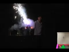 Rotazione calda tenuta in mano della ruota di Toy Fireworks Fountains Pyro Sparkler dei nuovi anni di Natale