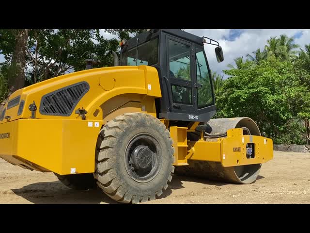 Sinomach Changlin YZ8 Roller de compactação vibratória de 8 toneladas Diâmetro do tambor 1200 mm