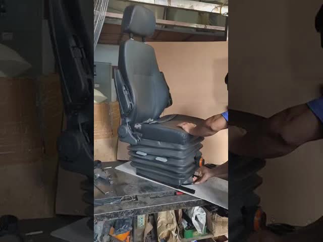 Custom Height Adjustable Mechanical Shock Absorption Tower Crane Driver Seat with 3 Gears Head Restraint Black