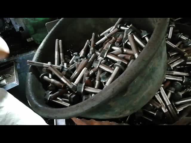 100mm 110mm 115mm 長さ トラックホイールボルト 日本重貨車用