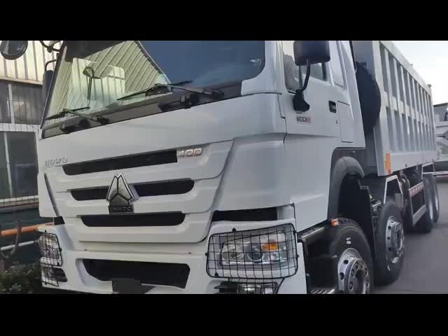 Large Capacity 27 Cubic Meters 4 Axle Dump Truck 400 Horsepower For Efficient Operation