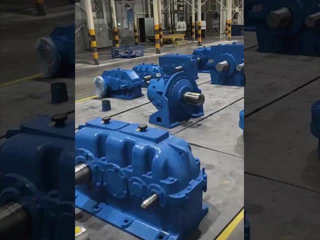 B2KV B3KV B4KV 右角螺旋式ベーベルギアボックス パープと紙工場 石炭鉱業のためにカスタマイズ