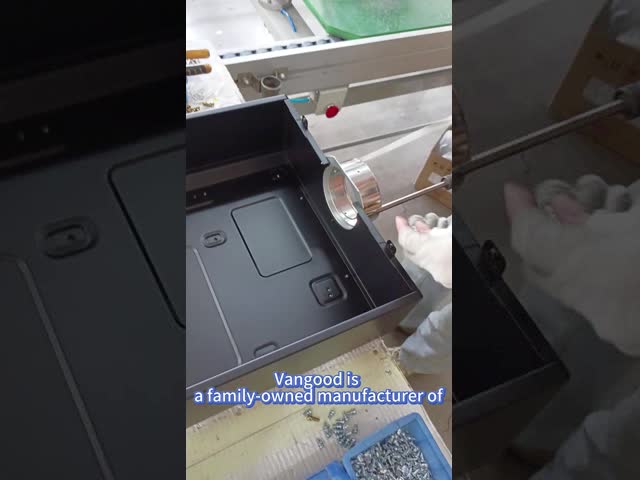即時カスタム 高効率の魅力的な現代的な新しいユニバーサルな電気給水器